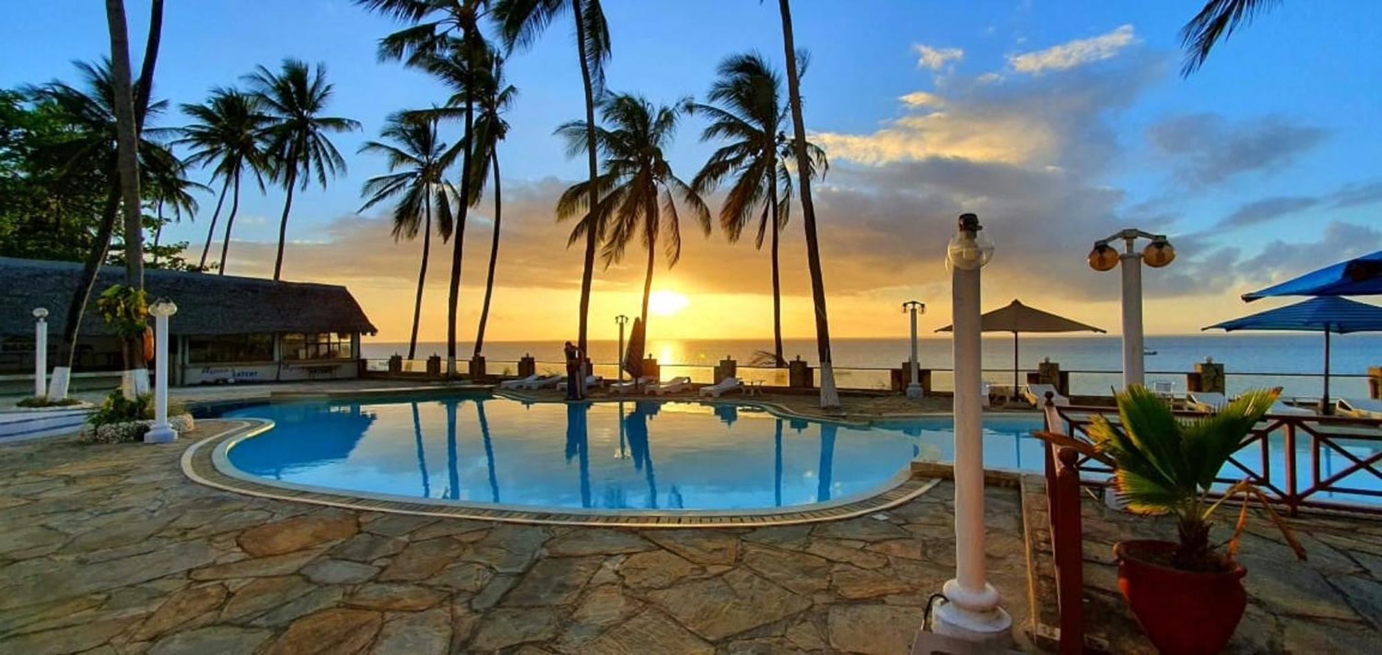 Sai Rock Beach Hotel & Spa Bamburi Luaran gambar
