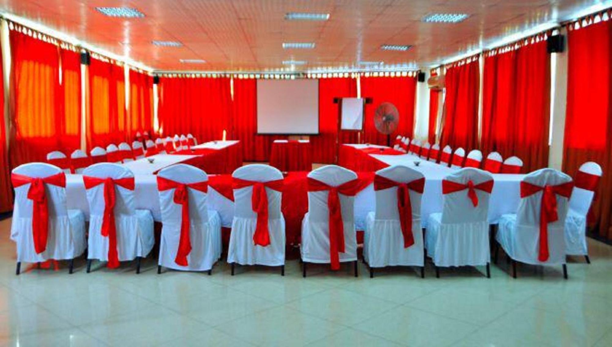 Sai Rock Beach Hotel & Spa Bamburi Luaran gambar