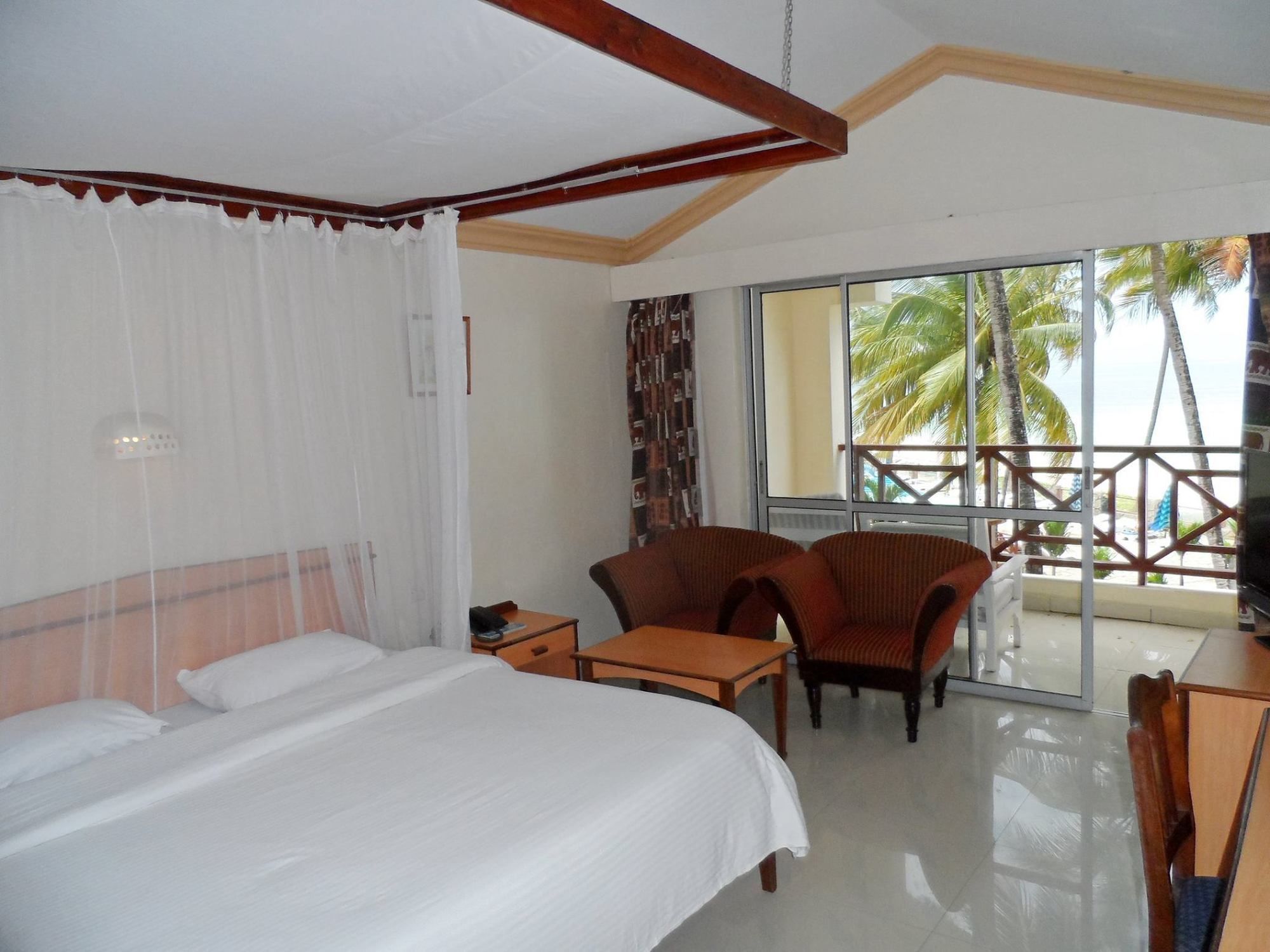 Sai Rock Beach Hotel & Spa Bamburi Luaran gambar