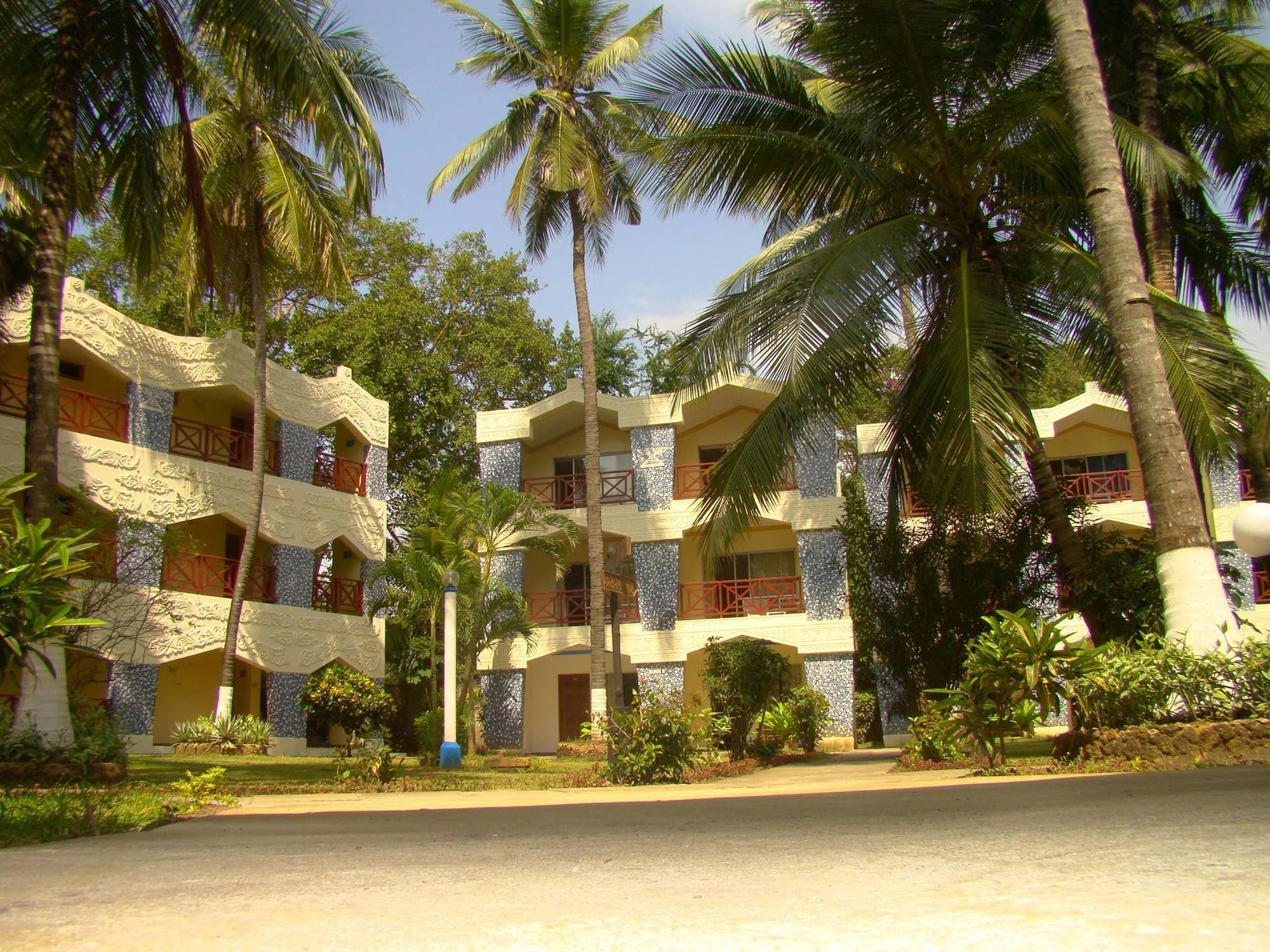 Sai Rock Beach Hotel & Spa Bamburi Luaran gambar